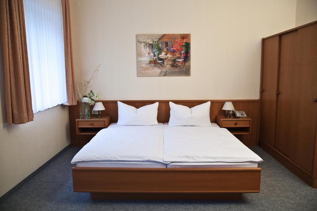 Hotel Saechsisches Haus Berggiesshübel Δωμάτιο φωτογραφία