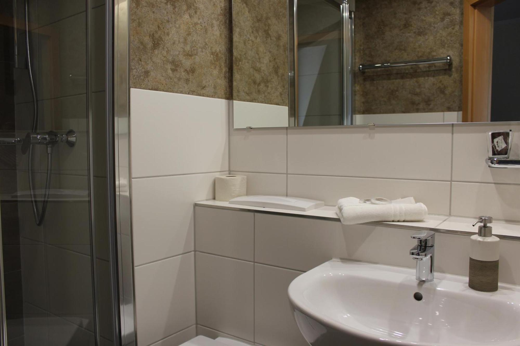 Hotel Saechsisches Haus Berggiesshübel Εξωτερικό φωτογραφία
